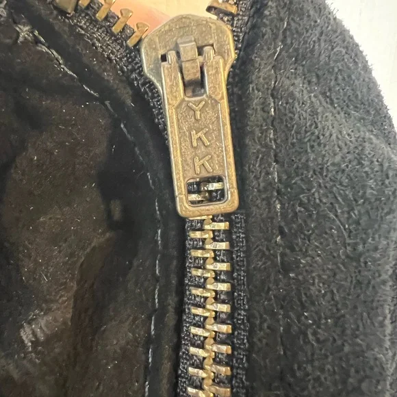 Black Suede Mini Skirt vintage - Picture 7 of 8